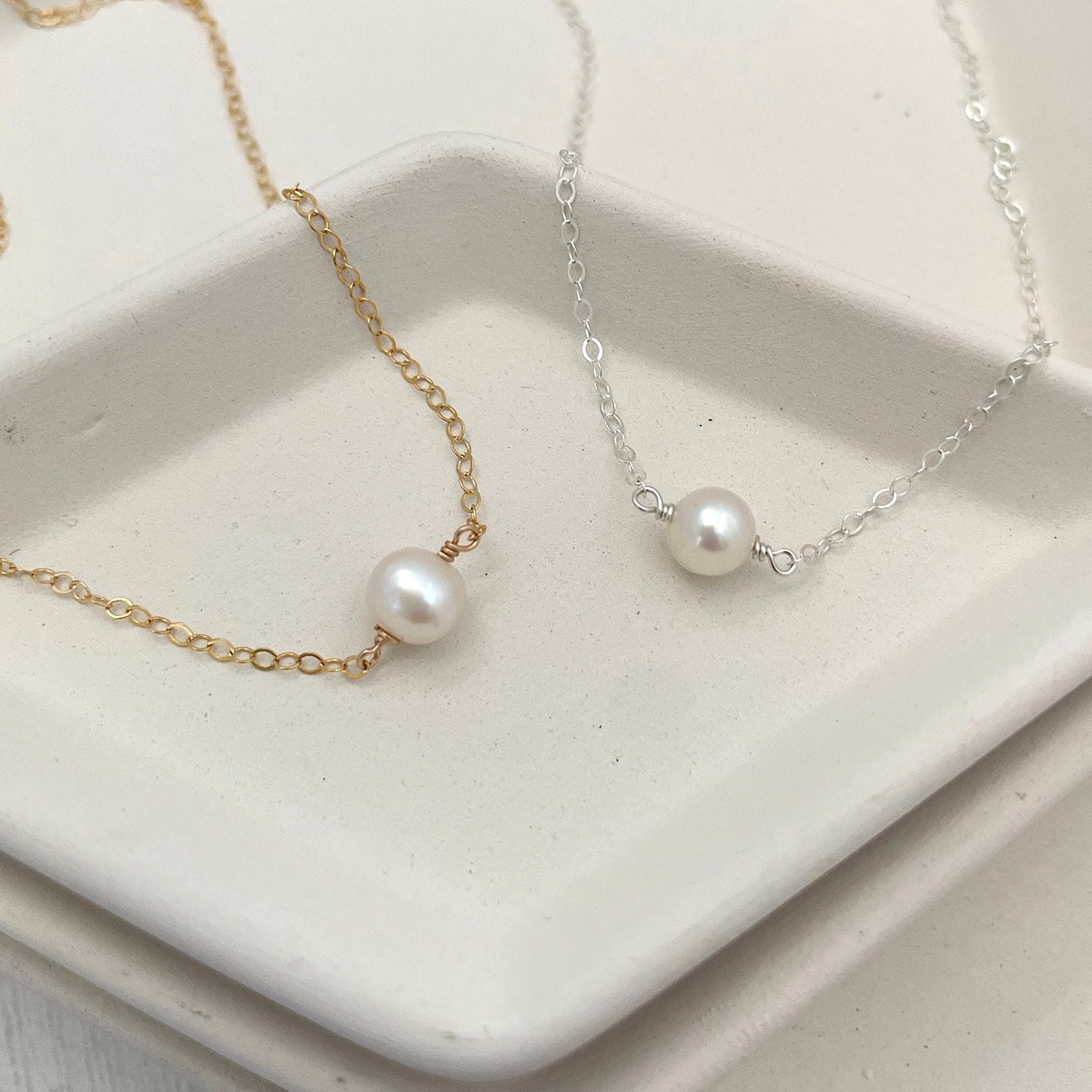 Single Pearl Choker Necklace – Minimalist Freshwater Pearl Jewelry