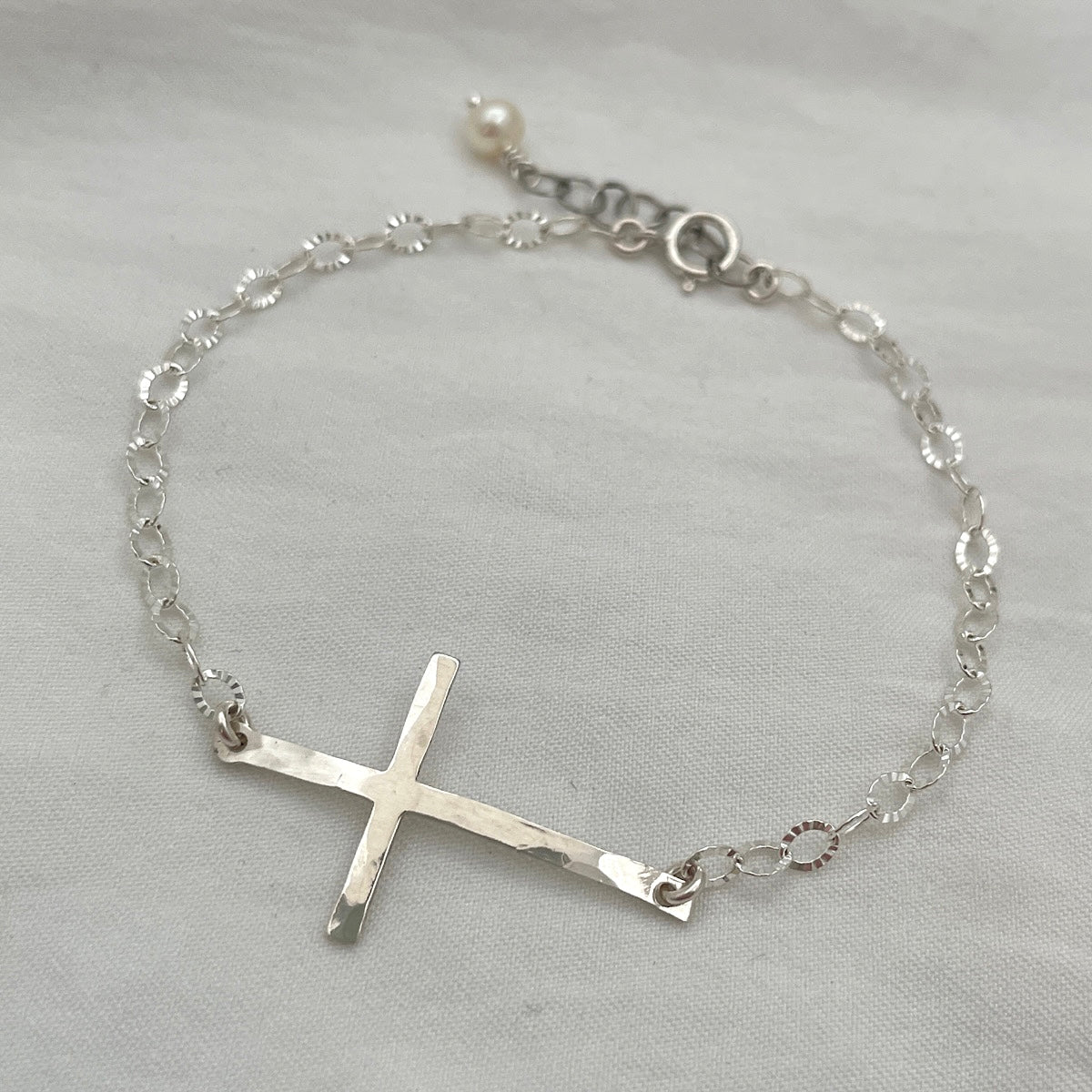 Simple Cross Bracelet
