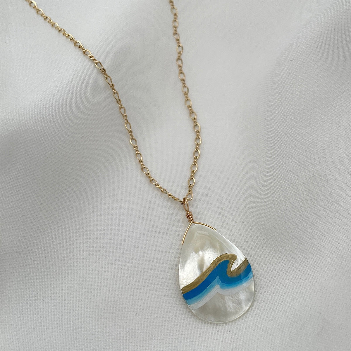 Ride the Wave Shell Necklace