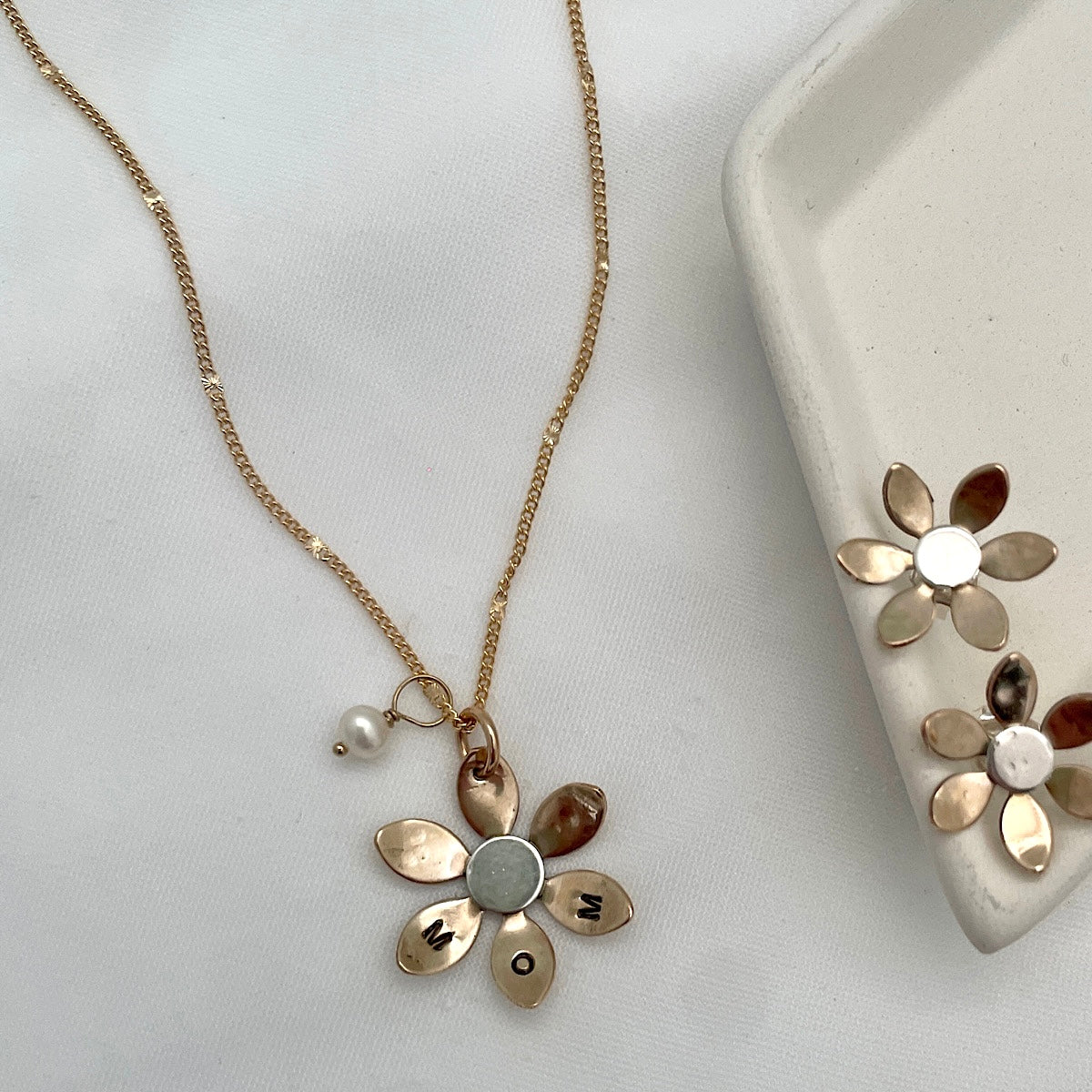 Bloom Mom Necklace