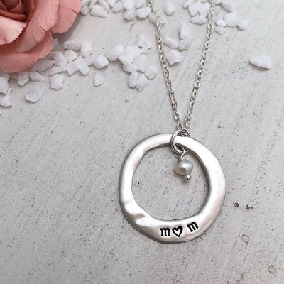 Mom Open Circle Necklace  - IsabelleGraceJewelry